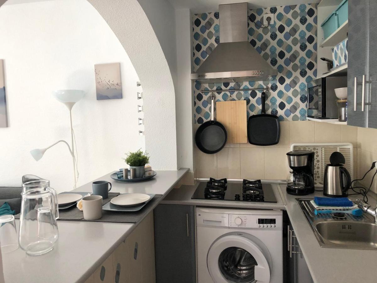 Trinidad Mit Netflix Apartament Fuengirola